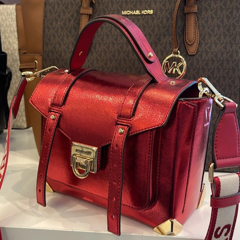 MICHAEL KORS
Manhattan Medium TH SCHOOL Crackled Metallic Leather SATCHEL NWT - Picture 9 of 16